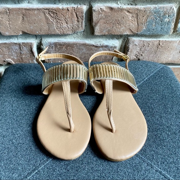 NWOT Le Chateau Sandals - Picture 6 of 7